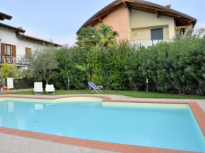 Elegant Holiday Home in Lazise with Swimming Pool near Lake, Lazise